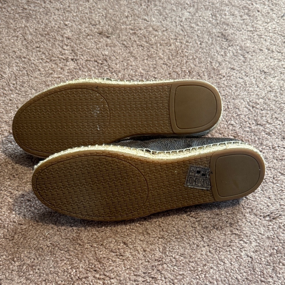 NWOT Michael Kors Brown and Tan Logo Espadrilles w/Palm Design Perfect Condition - Picture 8 of 10